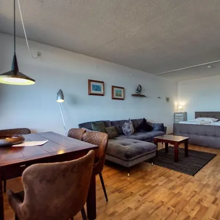 - Haus A, App 0a0703